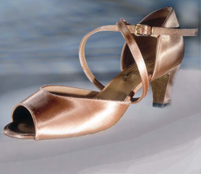 20% kedvezménnyel Latin női tánccpő: Freed of London Laura model - TAN SATIN